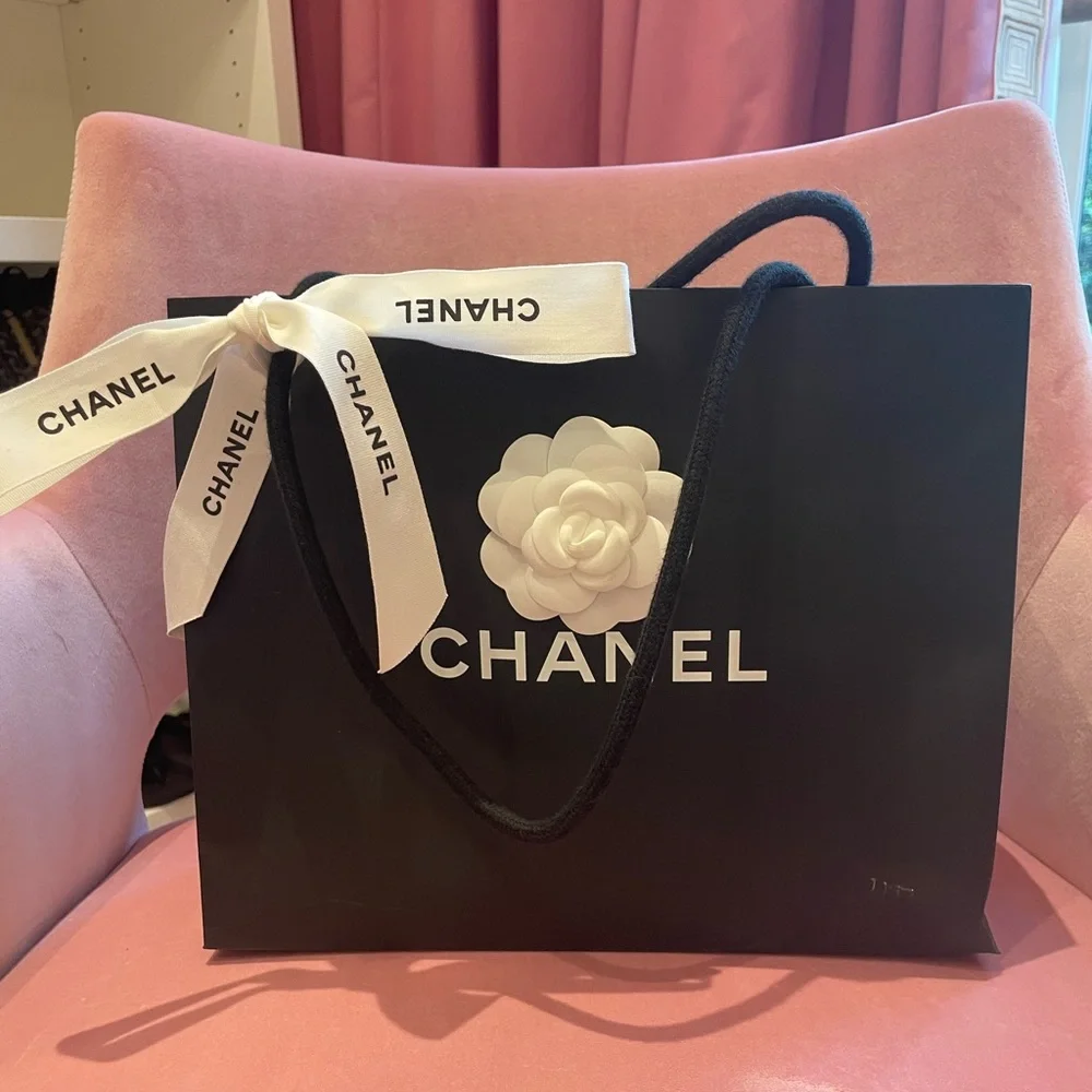 Chanel Black Belt with CC Buckle. Brand new,  highly sought after! - Picture 6 of 12